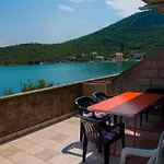 Apartment Adrialuka *