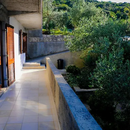 Apartament Adrialuka
