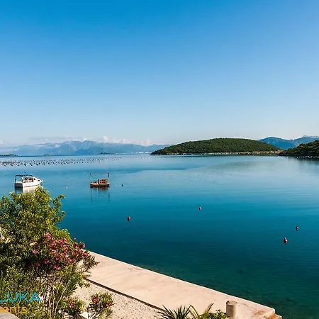 Διαμέρισμα Adrialuka