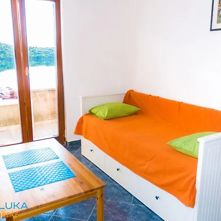 Adrialuka *